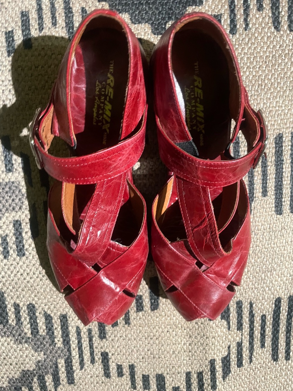 $250 Re-Mix Shoe Company LA
Red Distressed Leather
Platform deco vintage Sandals